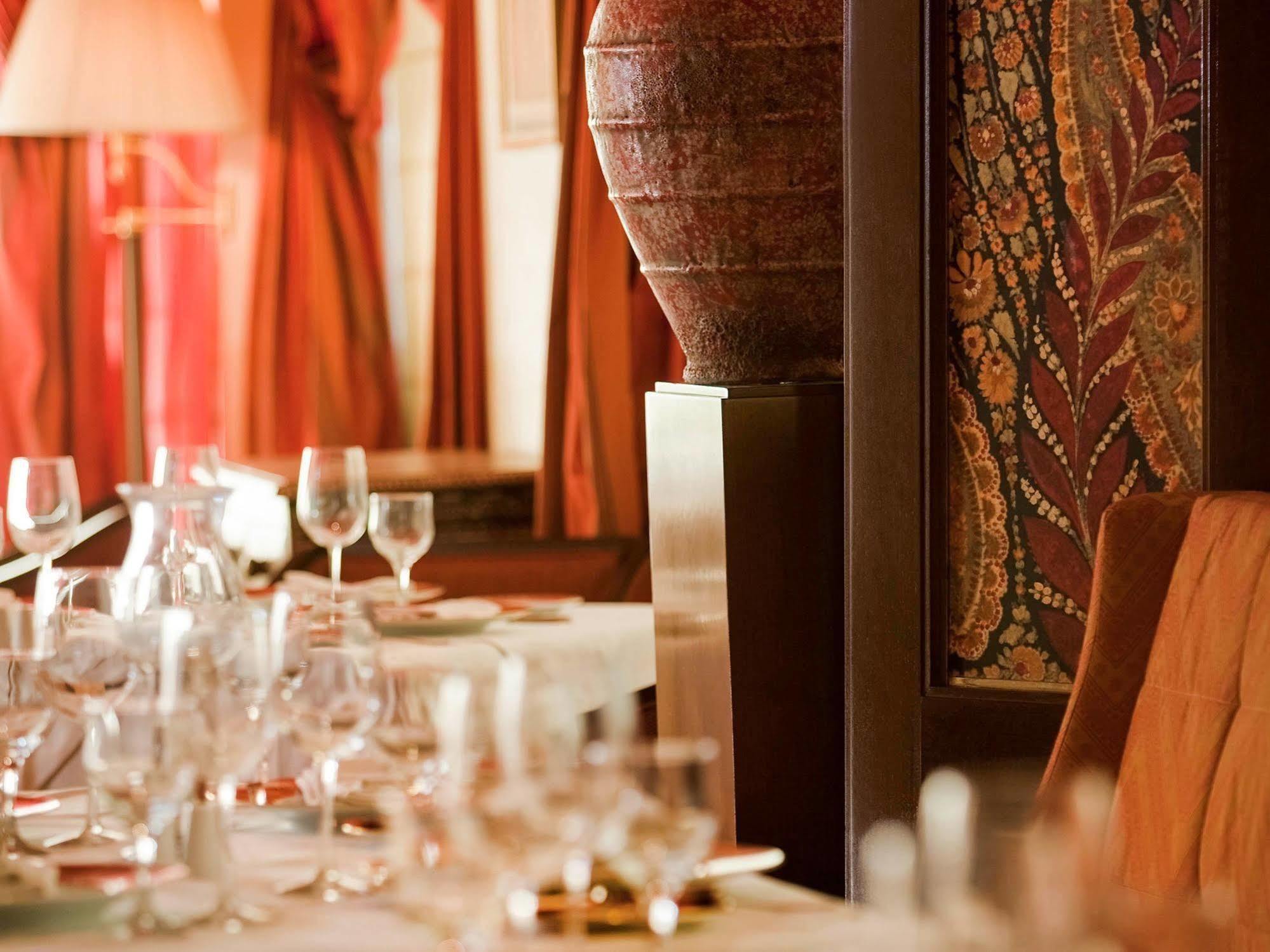 Royal Hotel Oran - Mgallery By Sofitel Esterno foto